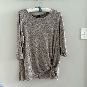Chelsea & Theodore front twist sweater